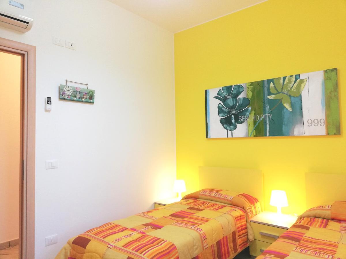 Capo d'Orlando Apartments Buitenkant foto